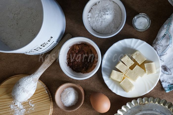 Шоколадний тарт із солоною карамеллю